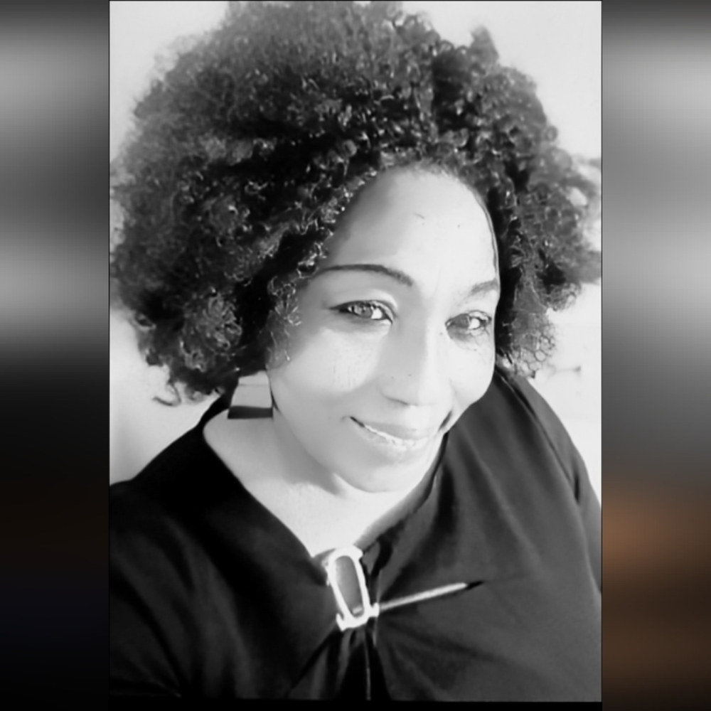 Meet your Posher, Roselyne